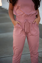 Load image into Gallery viewer, One-Piece Scrubsuit in Pink
